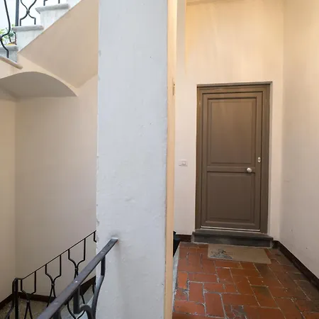 Verduci Lägenhet Pietrasanta